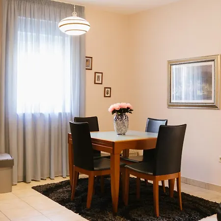 Damare Apartmán *