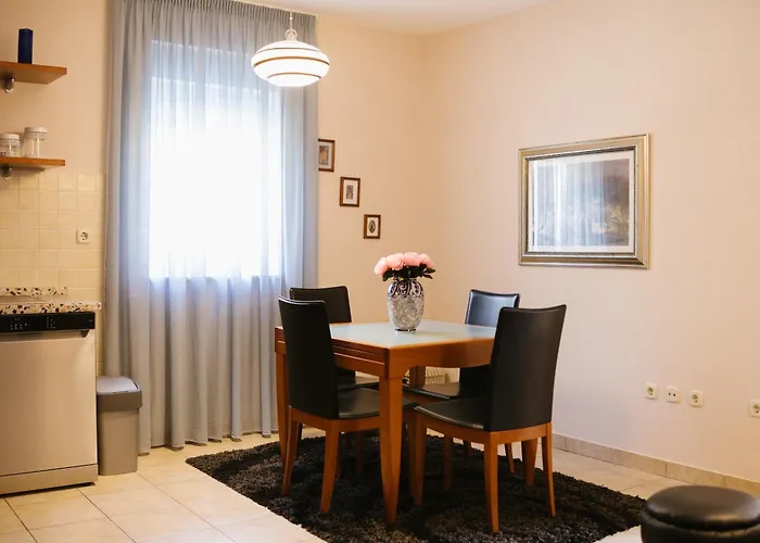 Damare Apartman *